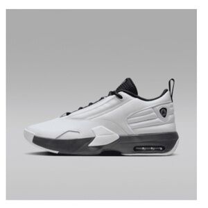 **SOLD**  Jordan Max Aura 6 White and Metallic Gold-Black